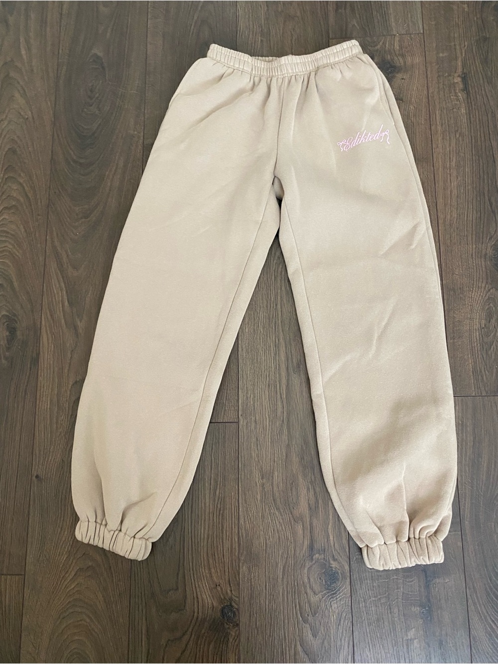 NWOT Edikted Beige Women’s Jogger Sweatpants
